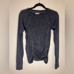 EUC Athleta long sleeve top